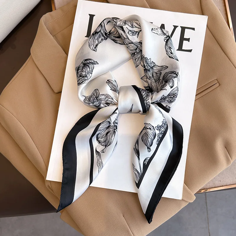 70*70cm lüks çiçek baskı ipek  - Luxury Bags Online incelemesi ve fiyatı