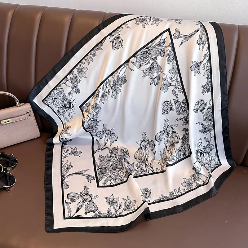 70*70cm lüks çiçek baskı ipek  - Luxury Bags Online incelemesi ve fiyatı