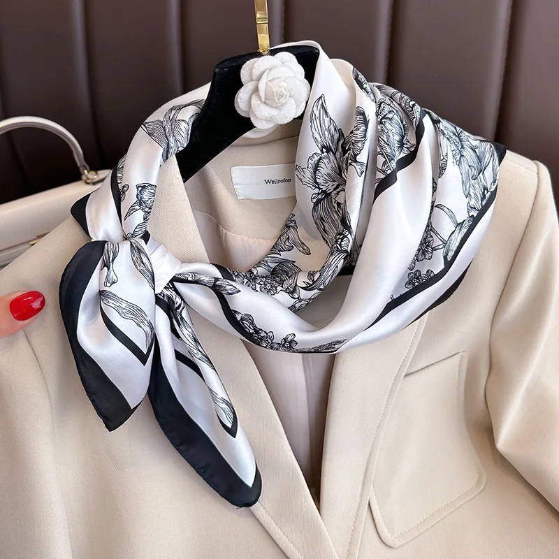 70*70cm lüks çiçek baskı ipek  - Luxury Bags Online incelemesi ve fiyatı