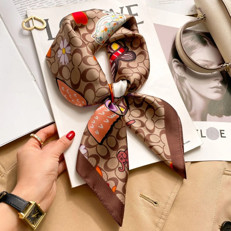 Kadınlar Lüks Ipek Saten Kare  - Luxury Bags Online incelemesi ve fiyatı