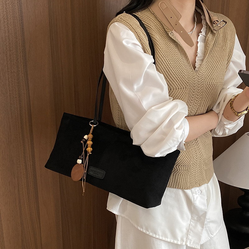 LEFTSIDE Retro Süet Omuz Çanta - Luxury Bags 2026 incelemesi ve fiyatı
